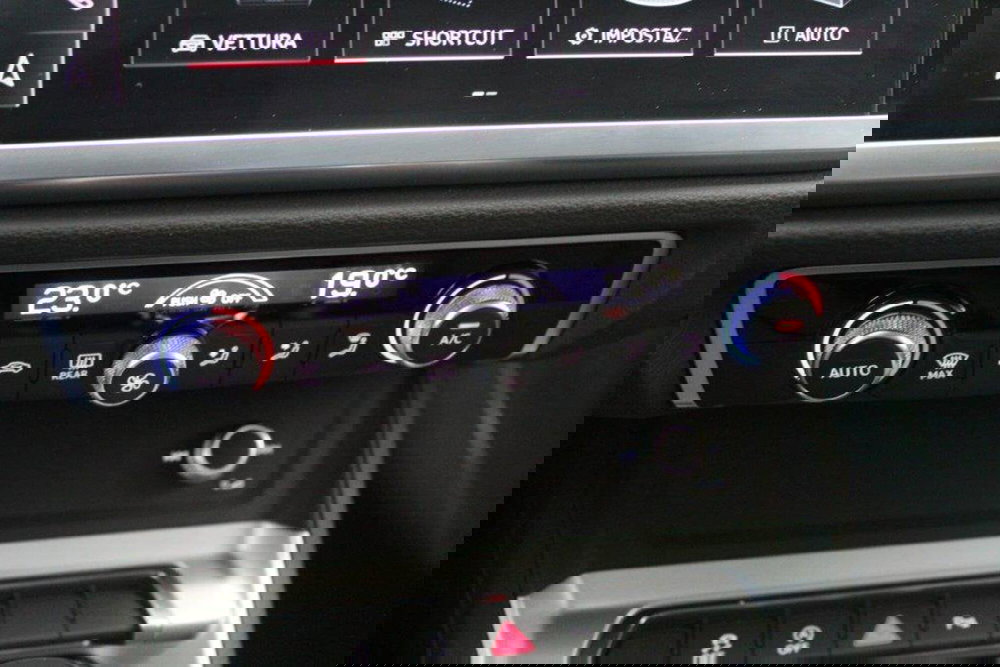 Audi Q3 usata a Bari (8)