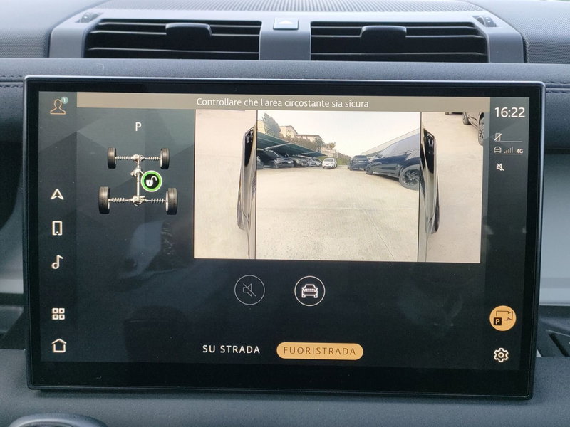 Land Rover Defender usata a Lecco (20)