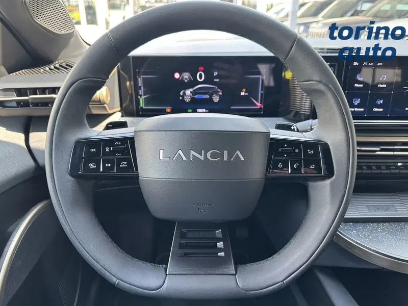 Lancia Ypsilon usata a Torino (17)