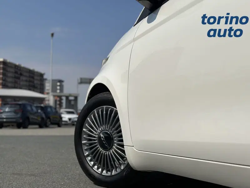 Fiat 500 nuova a Torino (10)