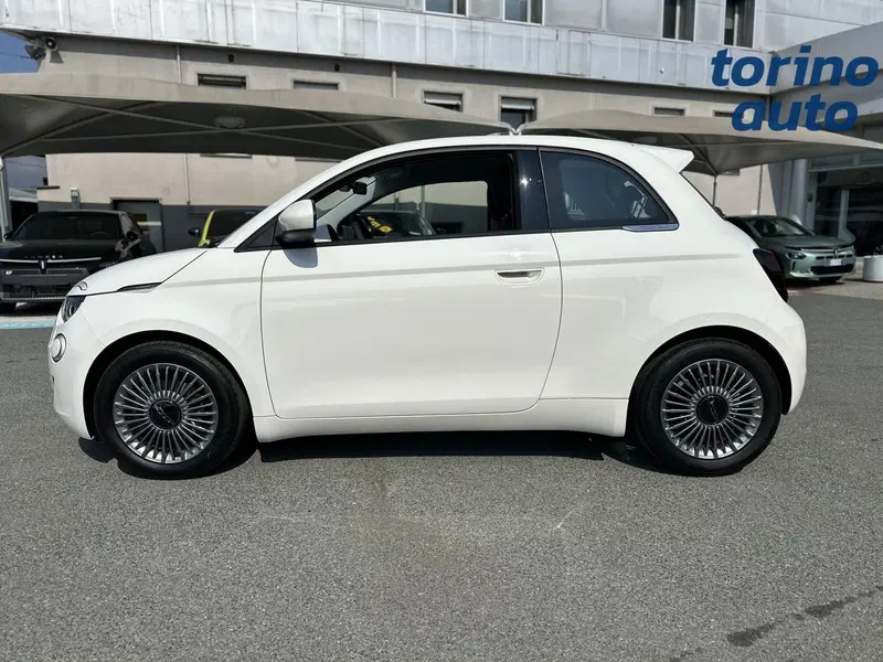 Fiat 500 nuova a Torino (4)
