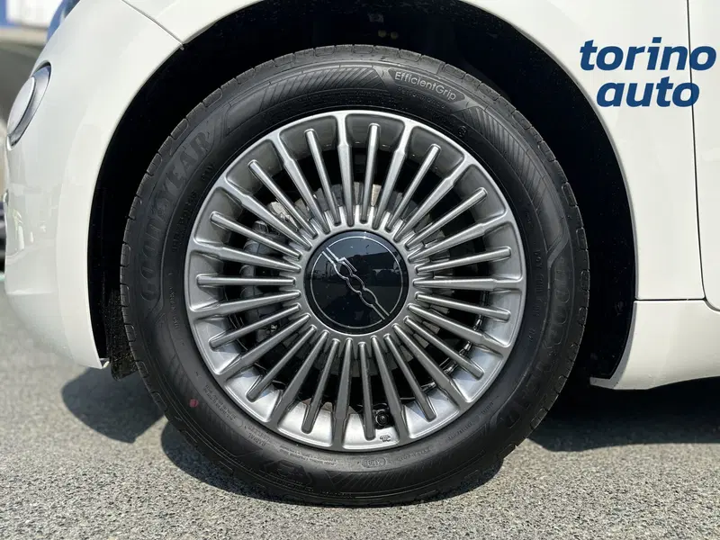 Fiat 500 nuova a Torino (9)