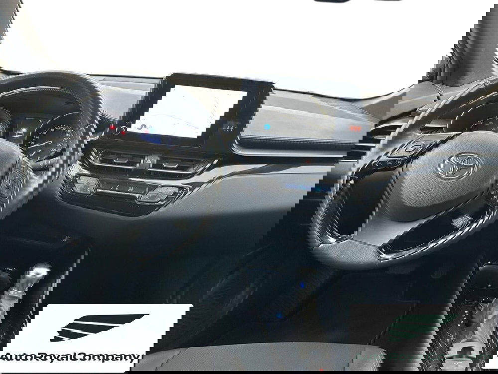 Toyota Toyota C-HR usata a Roma (8)