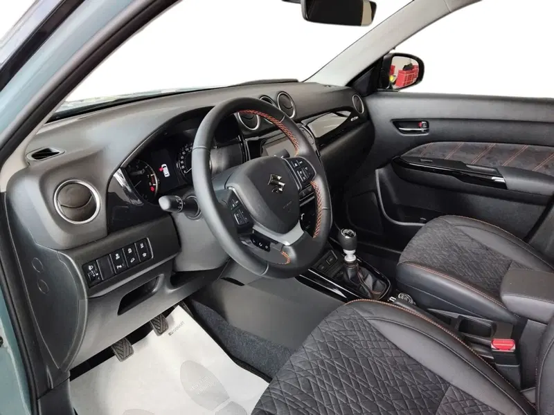 Suzuki Vitara nuova a Milano (8)