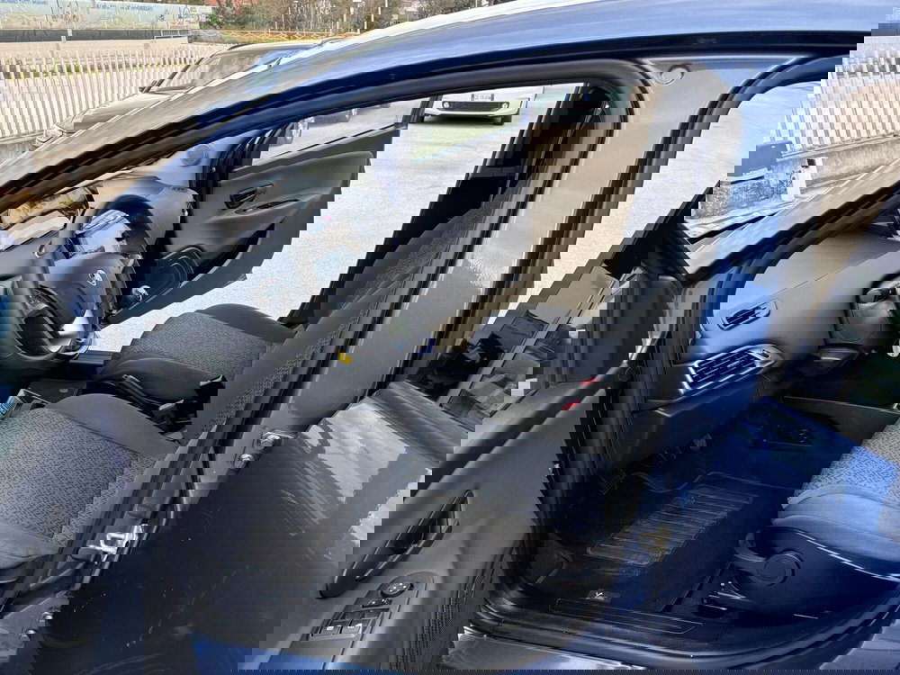 Lancia Ypsilon usata a Ancona (9)