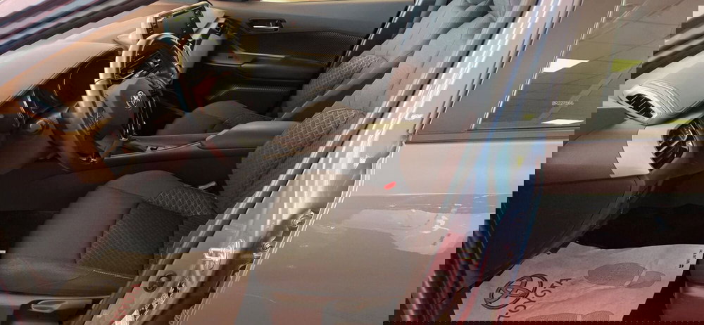 Toyota Toyota C-HR usata a Messina (6)