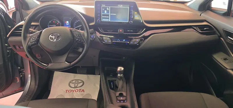 Toyota Toyota C-HR usata a Messina (9)