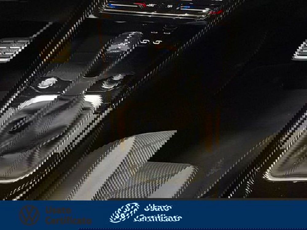 Volkswagen T-Roc usata a Vicenza (11)