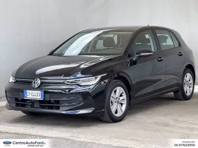 Volkswagen Golf 2.0 TDI SCR Life del 2025 usata a Albano Laziale