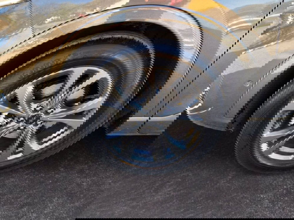 Ford Kuga usata a Milano (16)