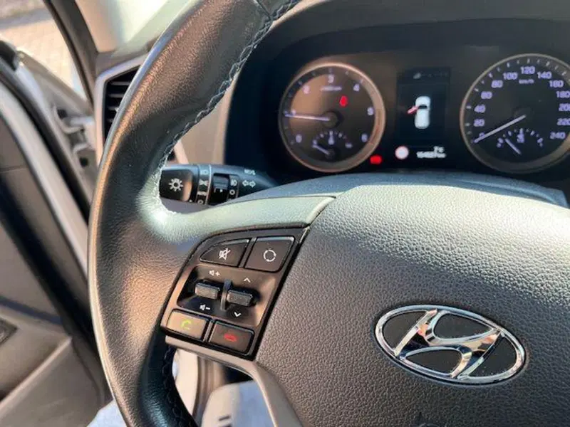 Hyundai Tucson usata a Verbano Cusio Ossola (12)