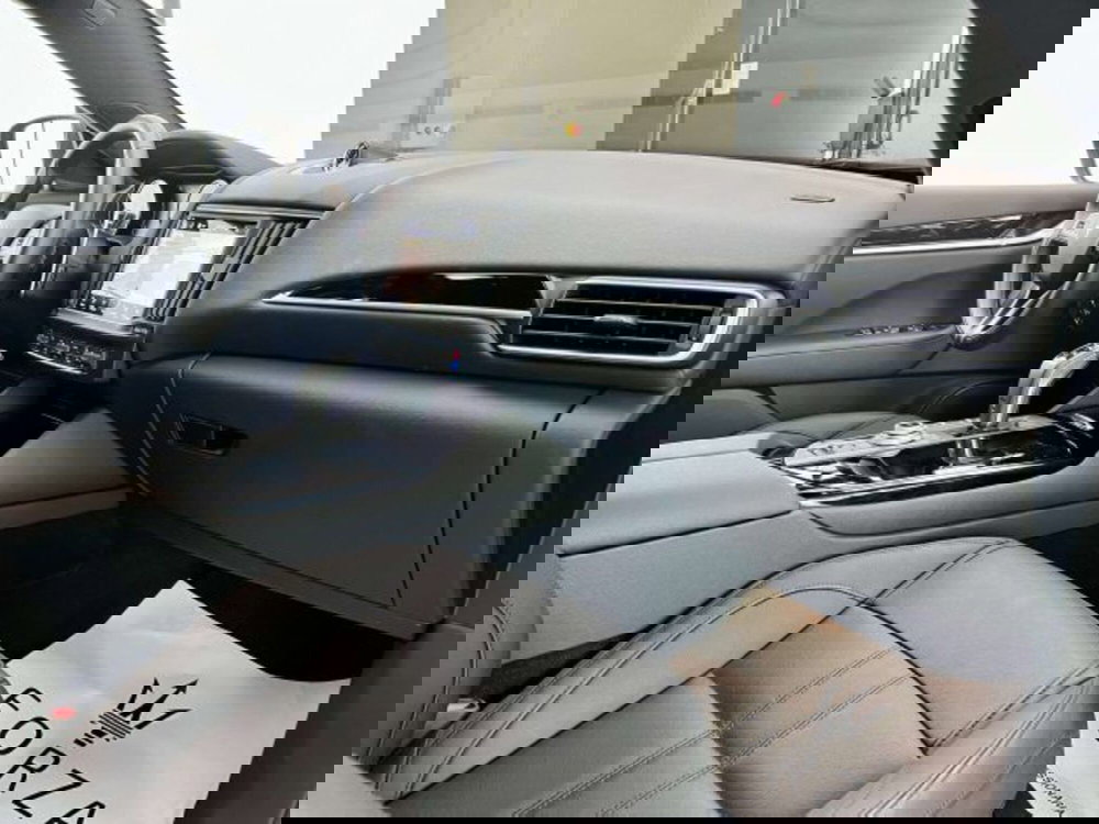 Maserati Levante usata a Torino (12)