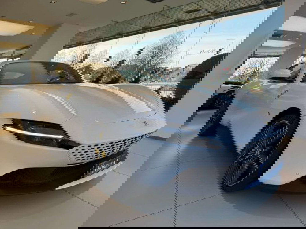 Ferrari Roma Spider usata a Torino (3)