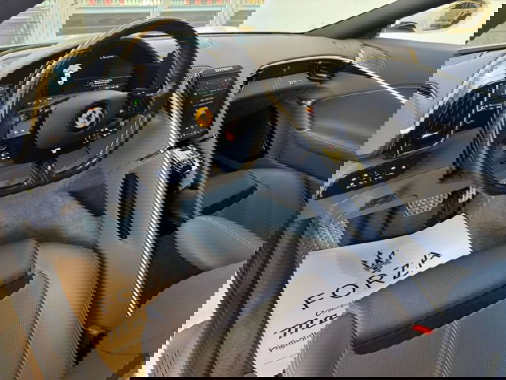 Ferrari Roma Spider usata a Torino (7)