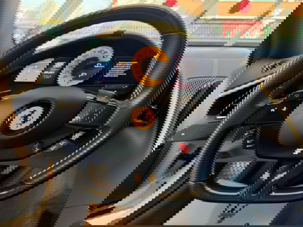 Ferrari Roma Spider usata a Torino (8)