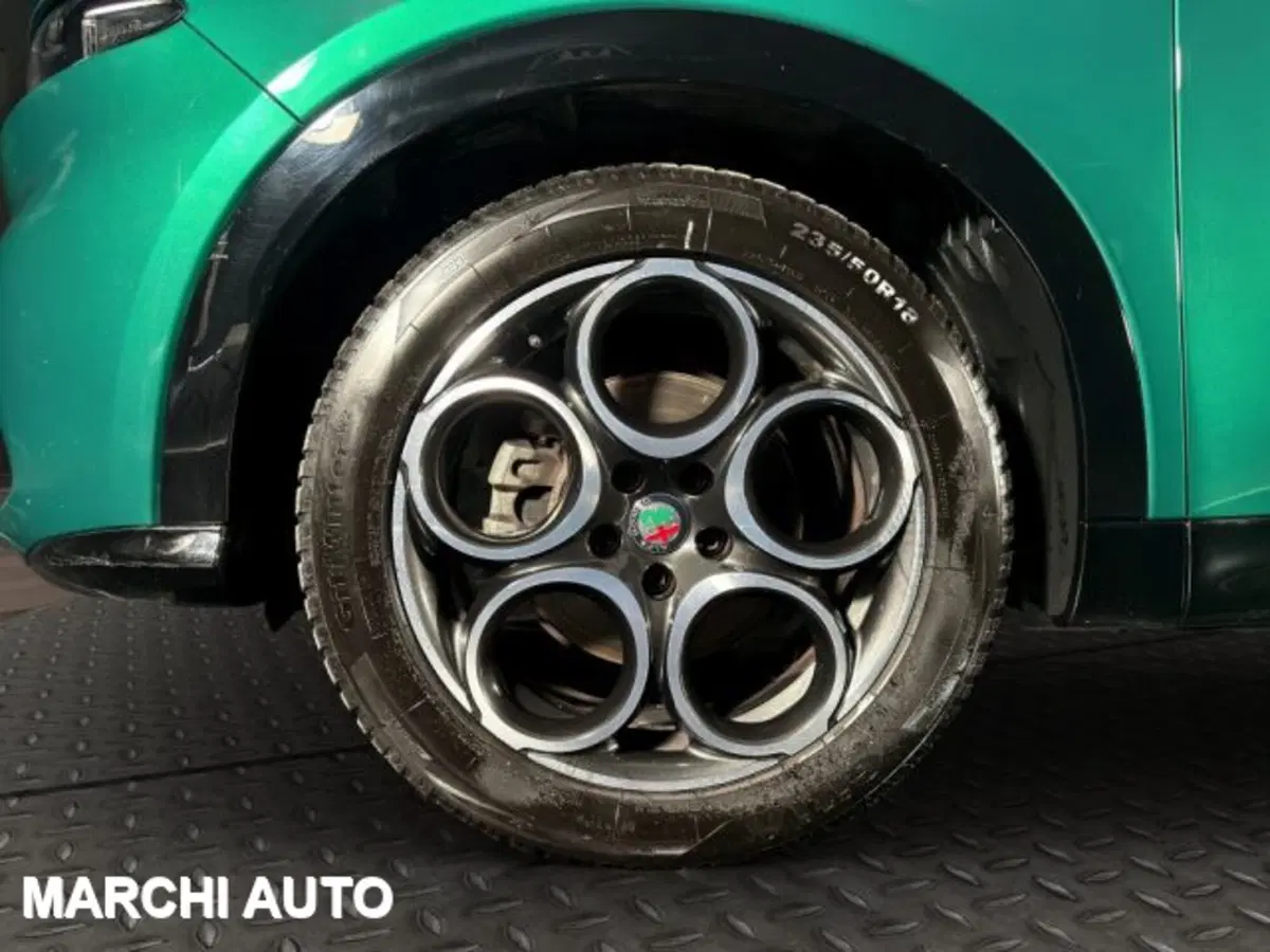 Alfa Romeo Tonale usata a Perugia (9)