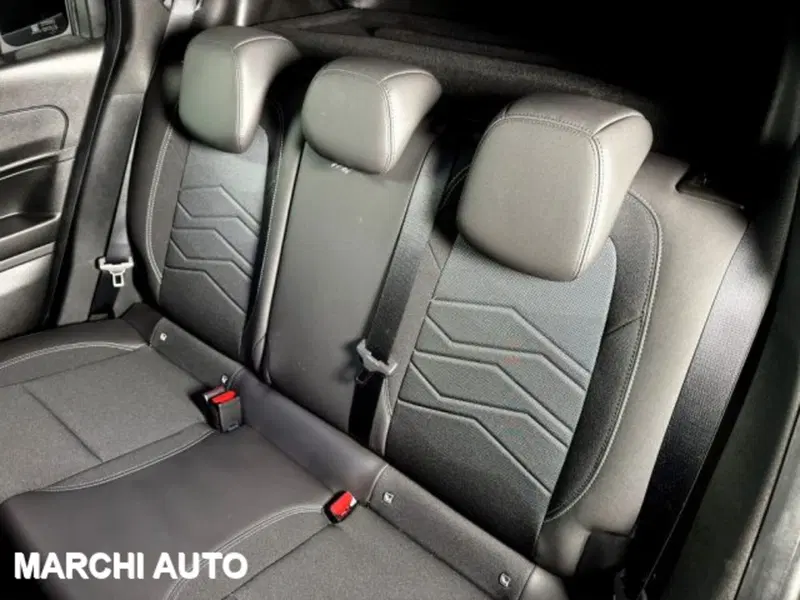Jeep Avenger usata a Perugia (11)