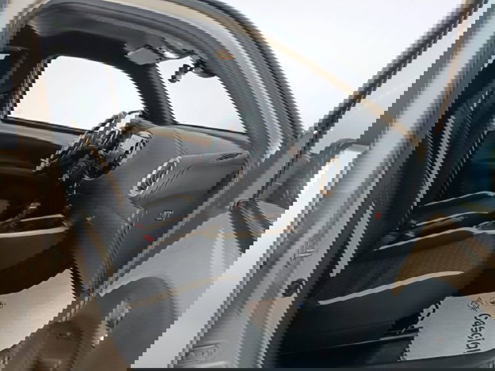 Toyota Aygo X usata a Teramo (11)