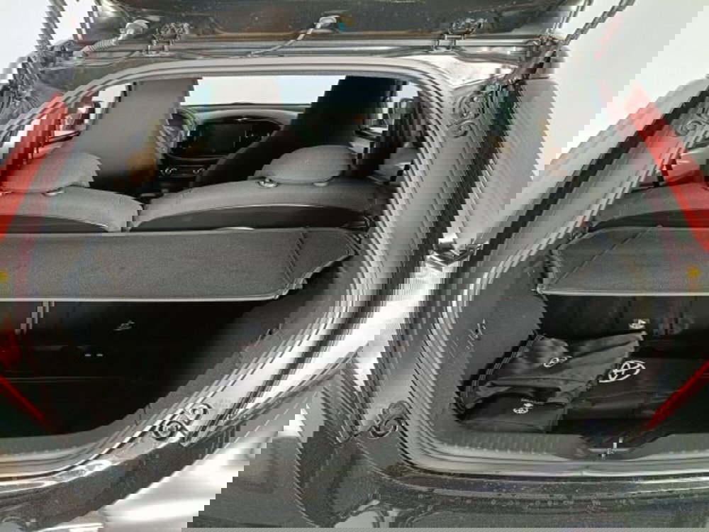 Toyota Aygo X usata a Teramo (19)