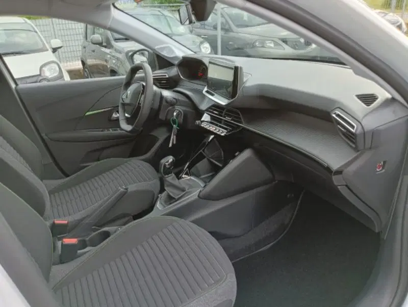 Peugeot 208 nuova a Brescia (17)