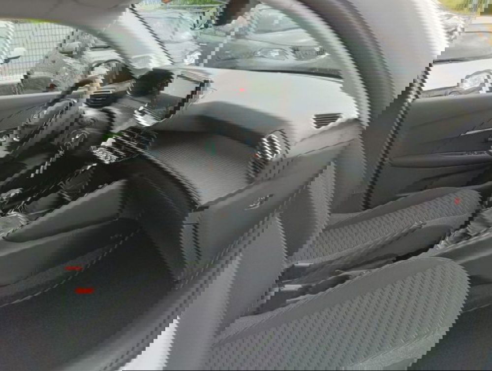 Peugeot 208 nuova a Brescia (17)