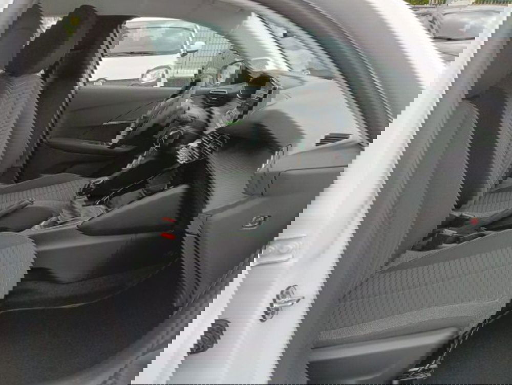 Peugeot 208 nuova a Brescia (18)