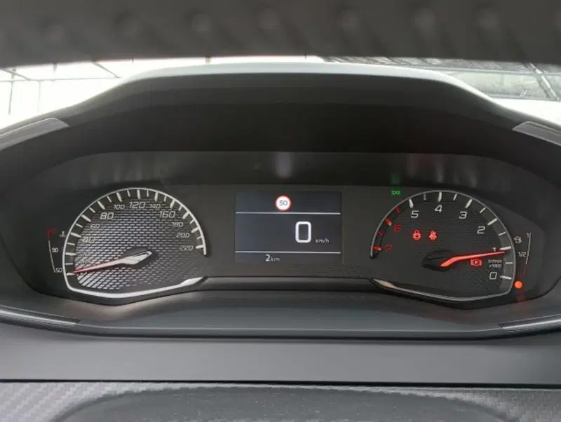 Peugeot 208 nuova a Brescia (7)