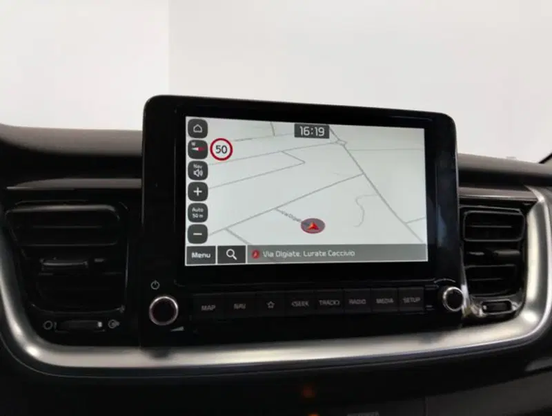 Kia Stonic usata a Como (15)