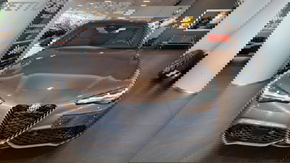 Alfa Romeo Giulia nuova a Modena