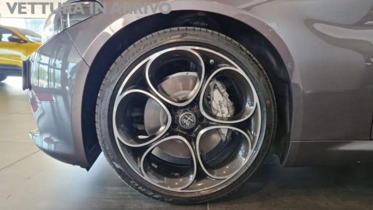 Alfa Romeo Giulia nuova a Modena (5)