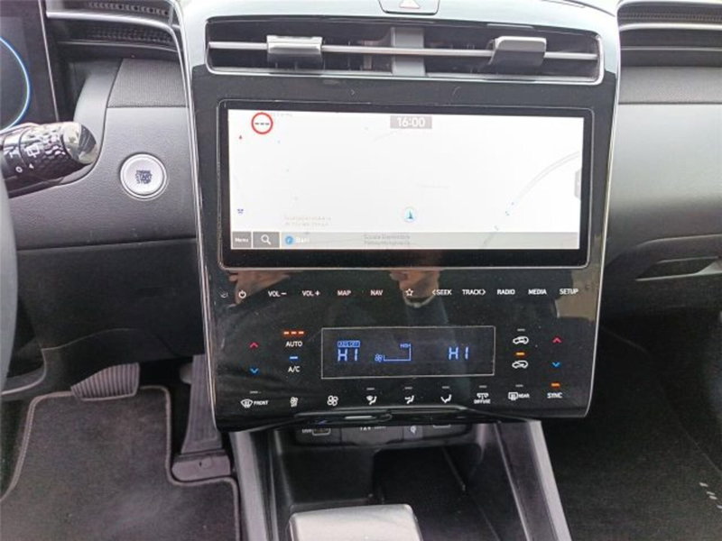 Hyundai Tucson usata a Bari (15)