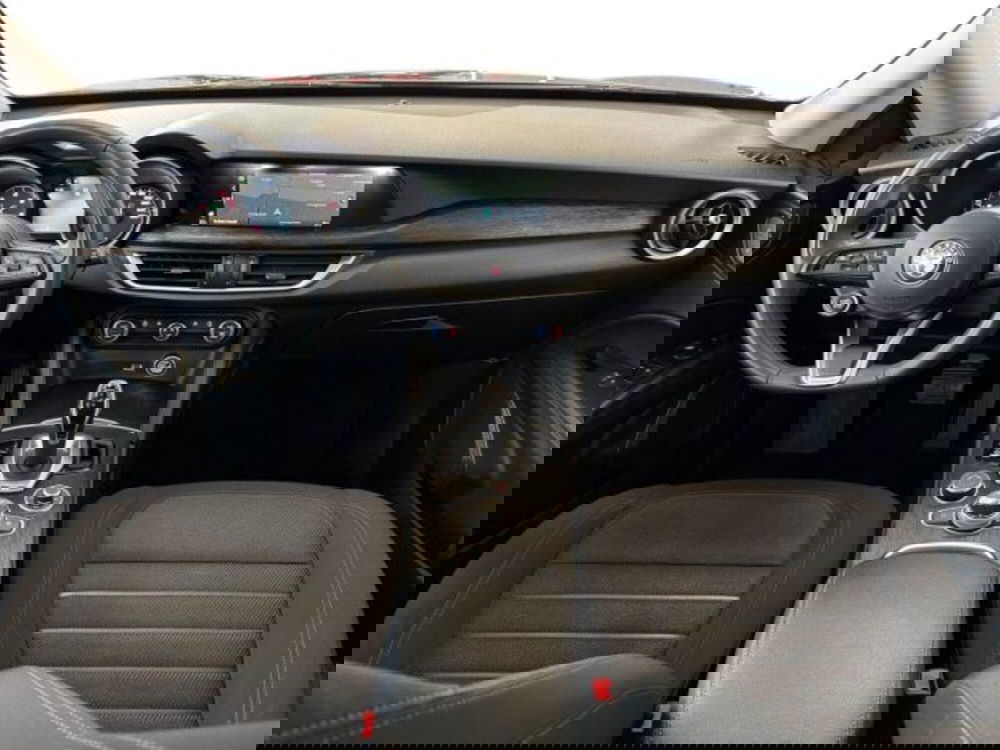 Alfa Romeo Stelvio usata a Bologna (9)