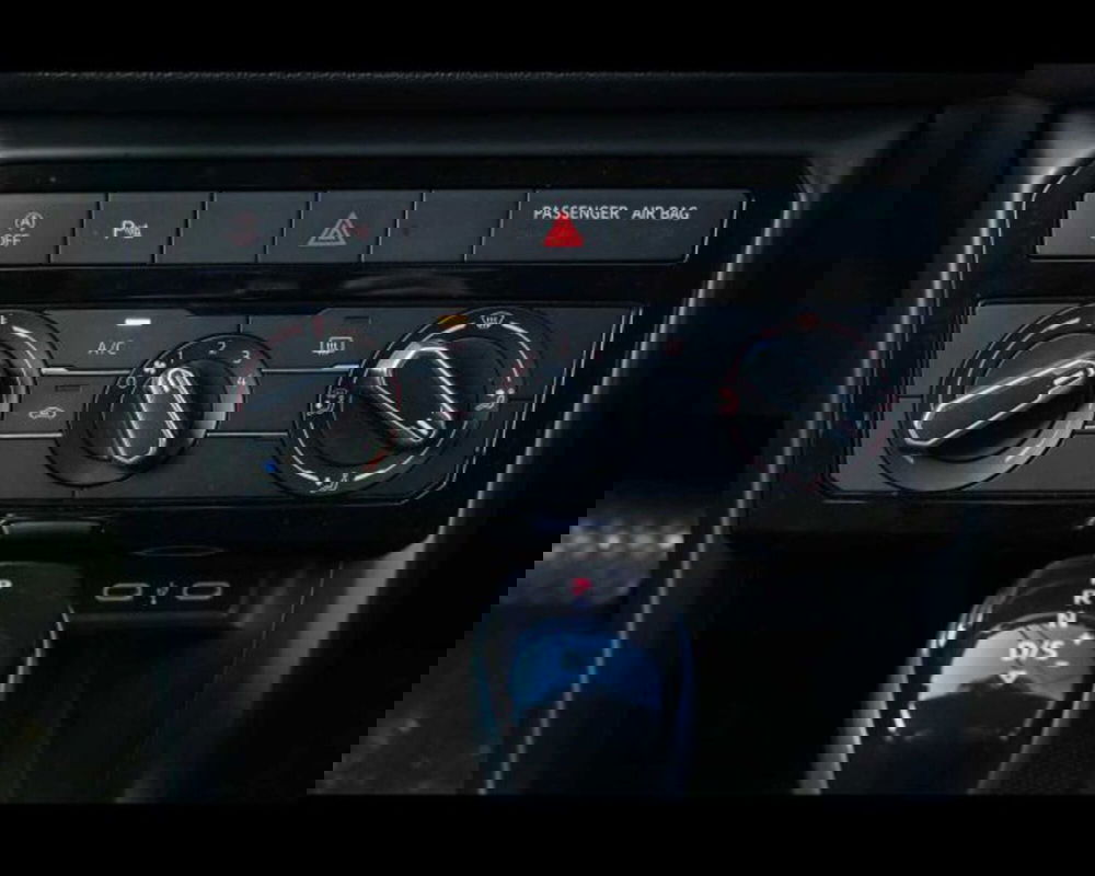 Volkswagen T-Cross usata a Bologna (18)