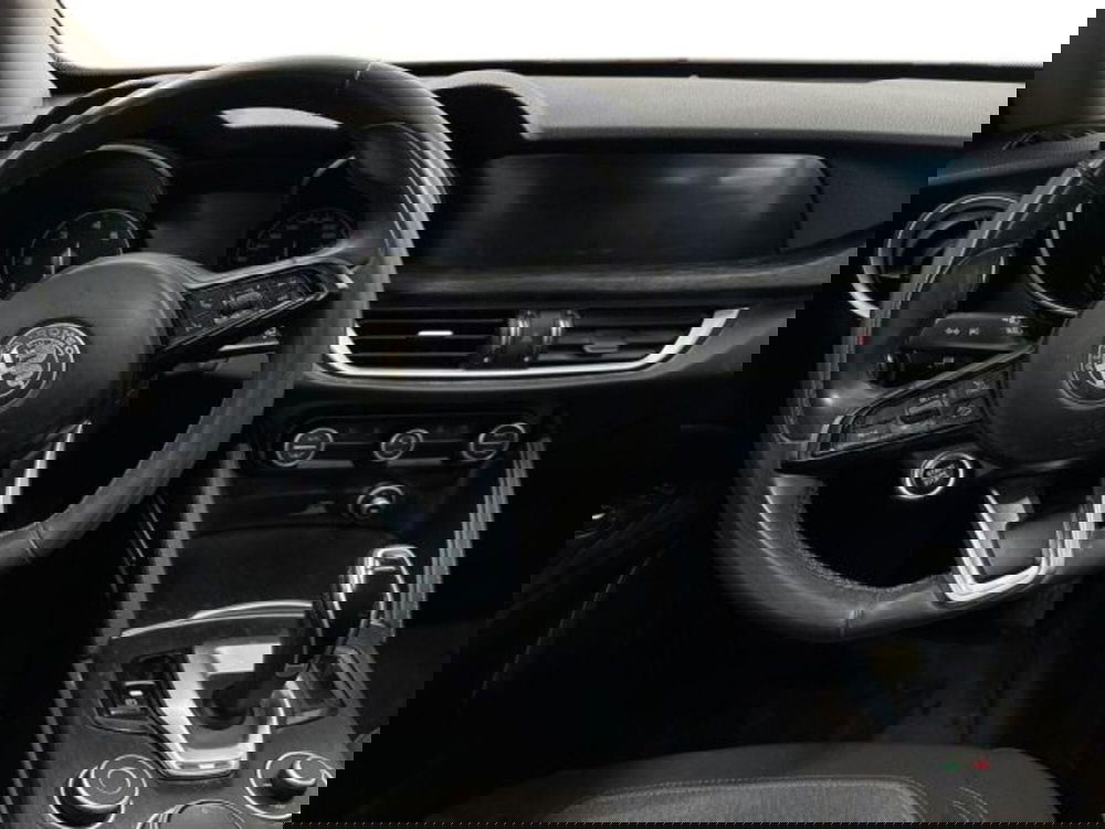 Alfa Romeo Stelvio usata a Bologna (10)