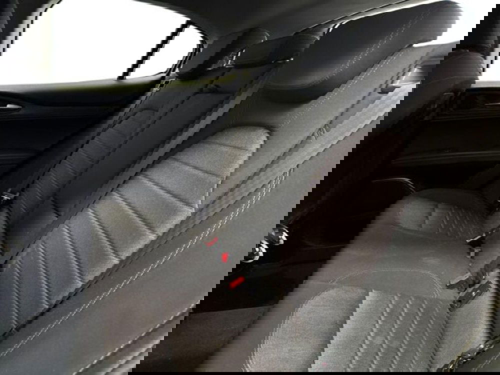 Alfa Romeo Stelvio usata a Bologna (13)