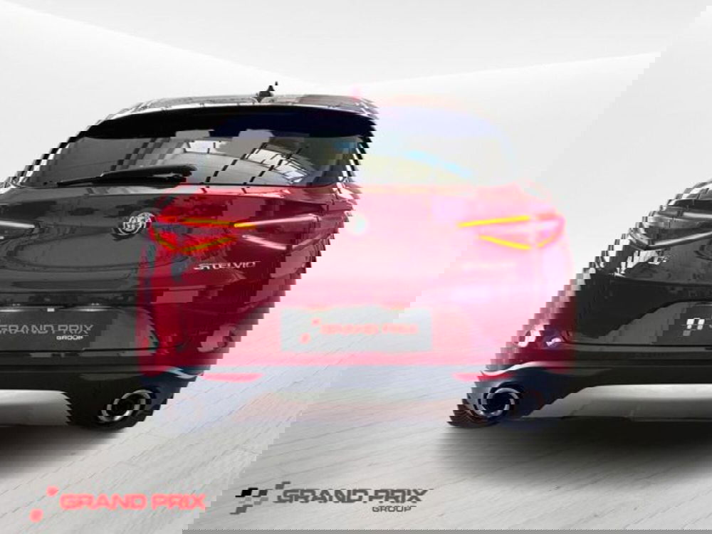 Alfa Romeo Stelvio usata a Bologna (5)