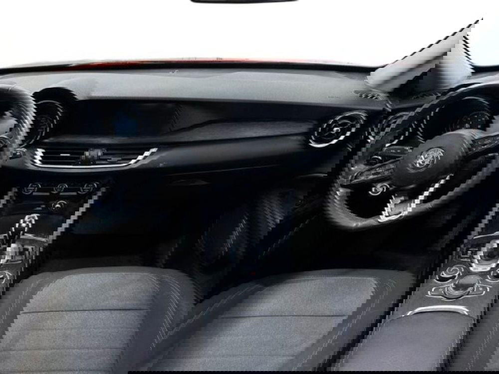 Alfa Romeo Stelvio usata a Bologna (9)