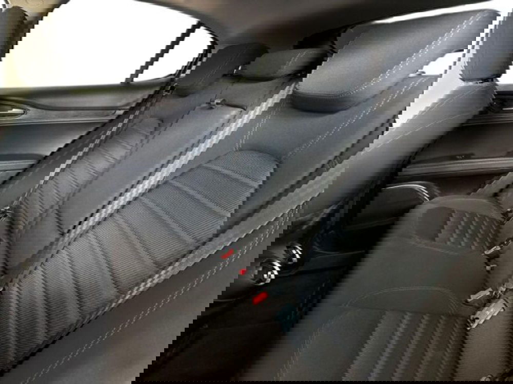 Alfa Romeo Stelvio usata a Bologna (13)