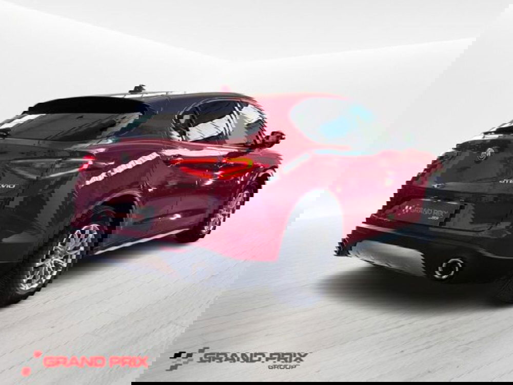 Alfa Romeo Stelvio usata a Bologna (2)
