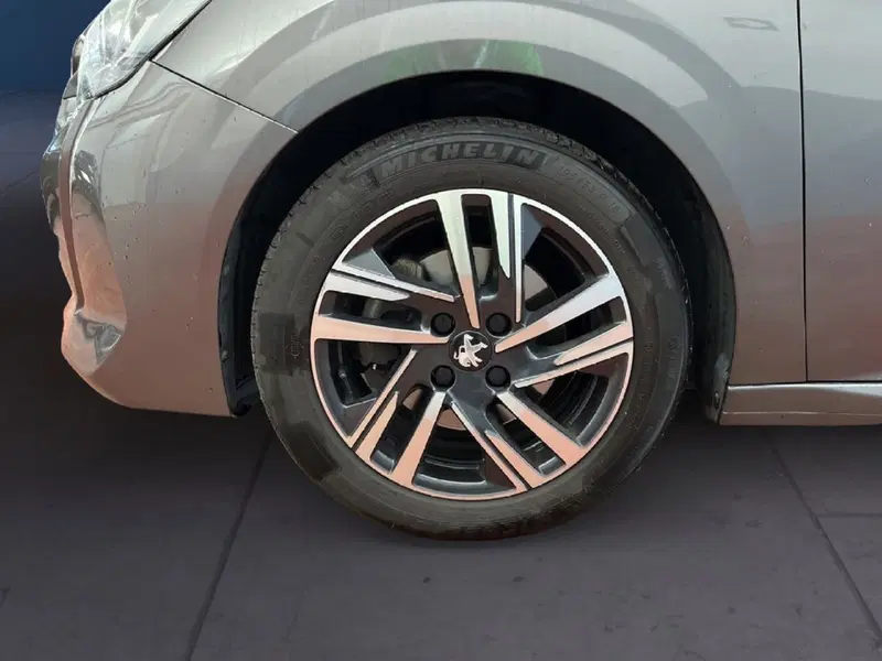 Peugeot 208 usata a Torino (8)