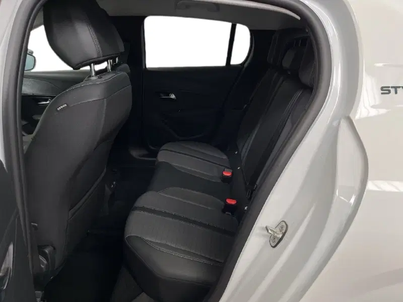 Peugeot 208 usata a Torino (9)
