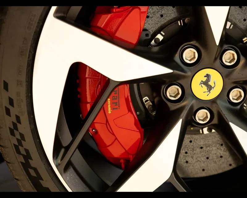 Ferrari 12Cilindri Coupé usata a Padova (13)