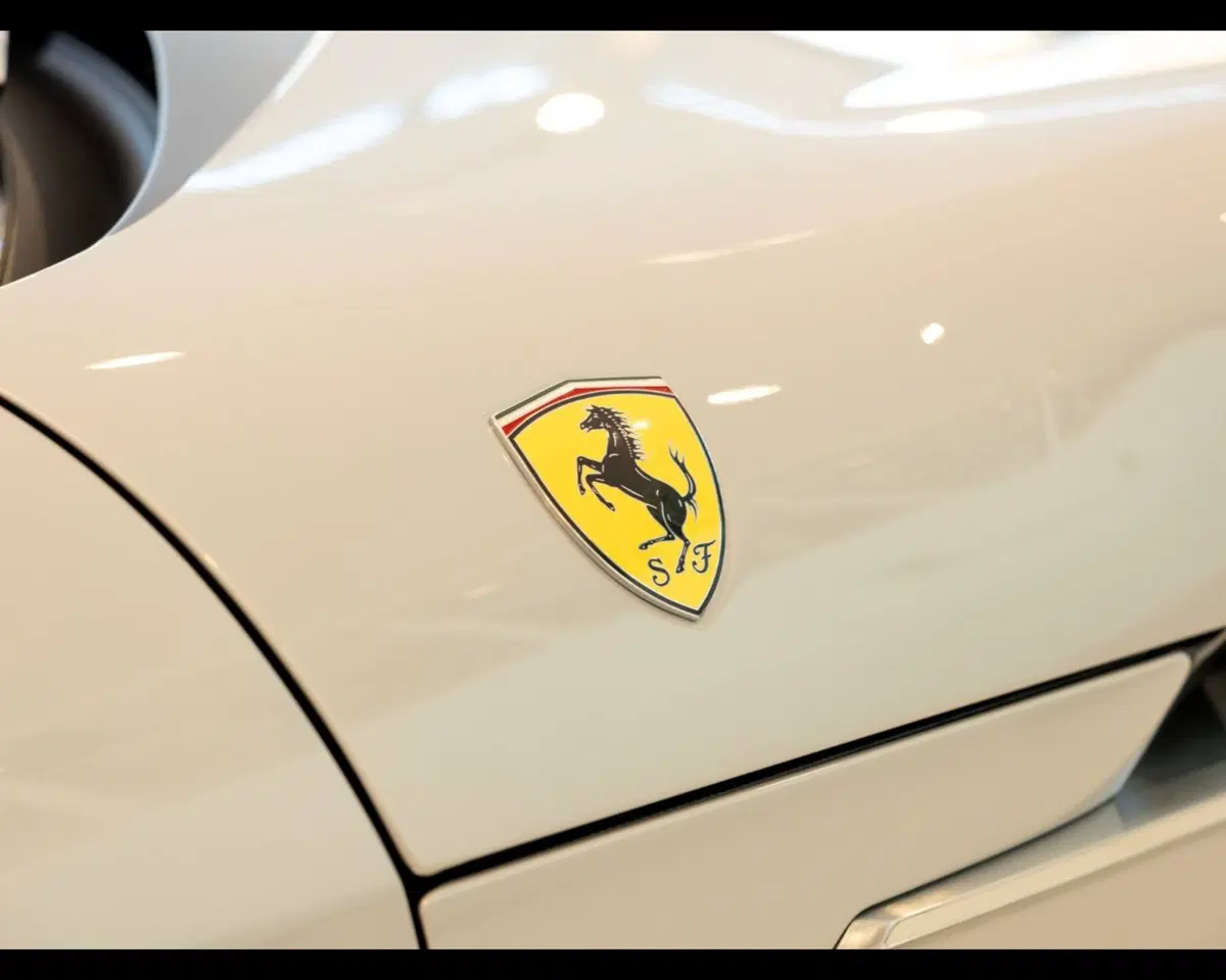 Ferrari 12Cilindri Coupé usata a Padova (14)