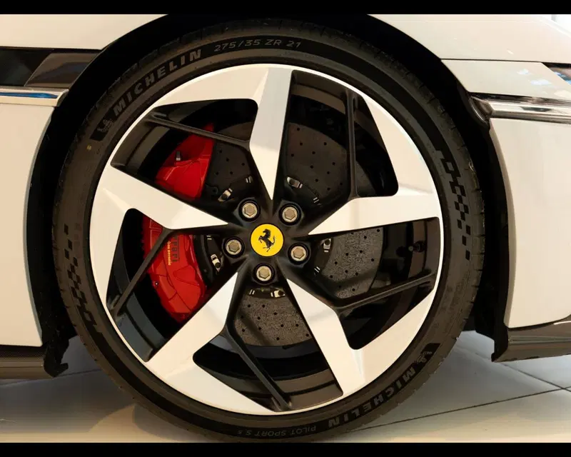Ferrari 12Cilindri Coupé usata a Padova (7)