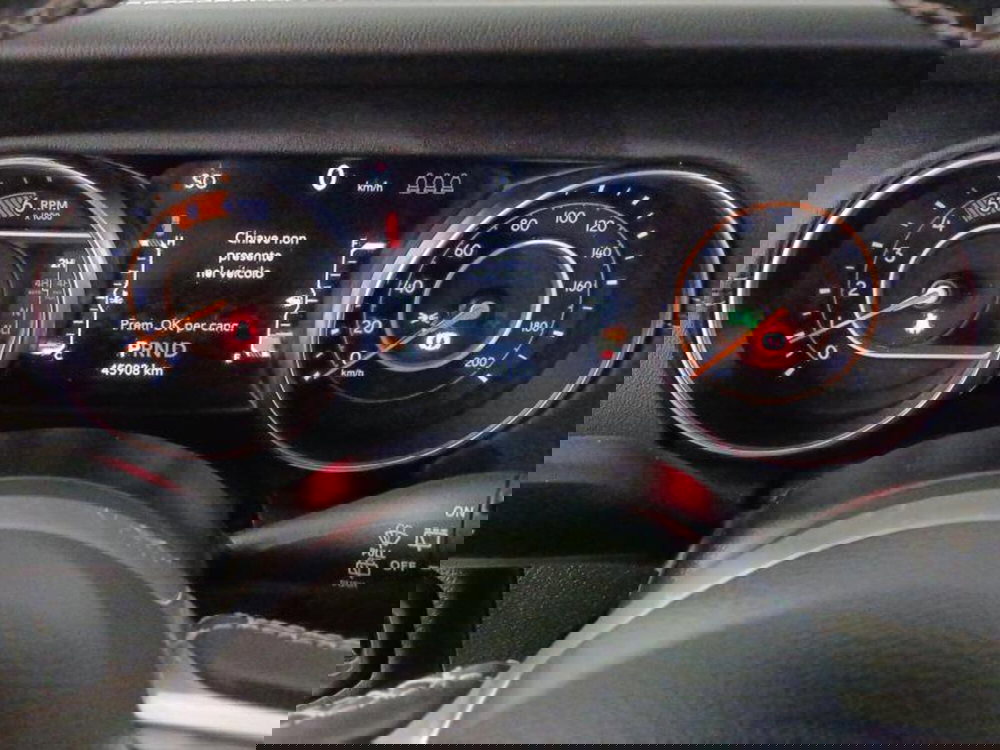 Jeep Wrangler Unlimited usata a Genova (13)