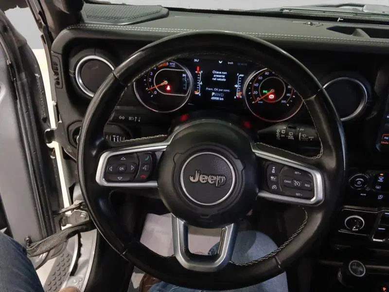 Jeep Wrangler Unlimited usata a Genova (14)
