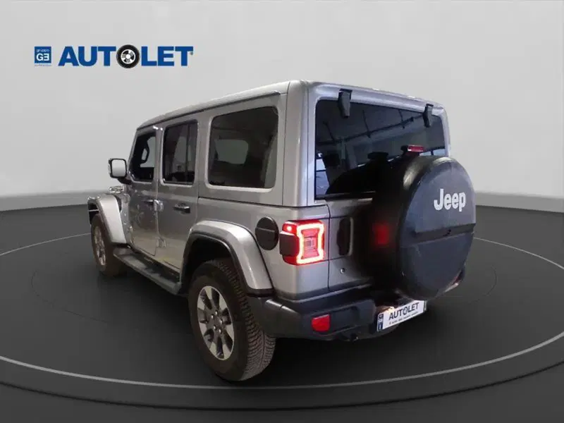 Jeep Wrangler Unlimited usata a Genova (8)