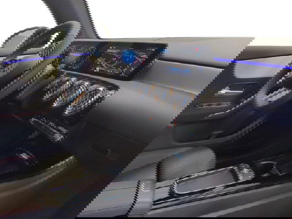 Mercedes-Benz Classe A Sedan nuova a Rimini (12)