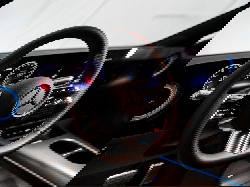 Mercedes-Benz CLA EQ nuova a Macerata (13)