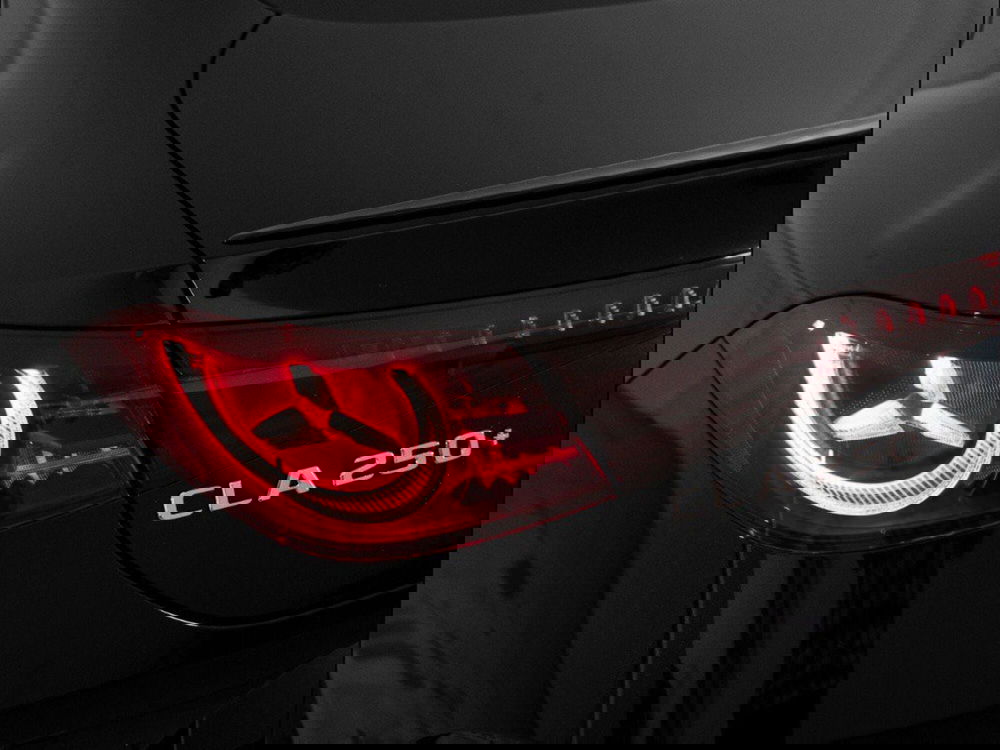 Mercedes-Benz CLA EQ nuova a Macerata (8)